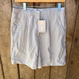 NEW Nike Golf Dri-Fit Womens Size 8 Gray Golf Shorts Lightweight Active Preppy